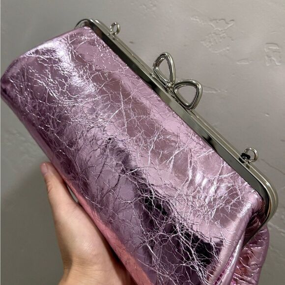 Metallic Pink Leather Handmade "Bow" Kisslock Baguette Bag, Multi Use Style - Picture 10 of 16